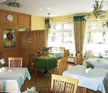 *** Otel Am Klostergarten Freising Almanya